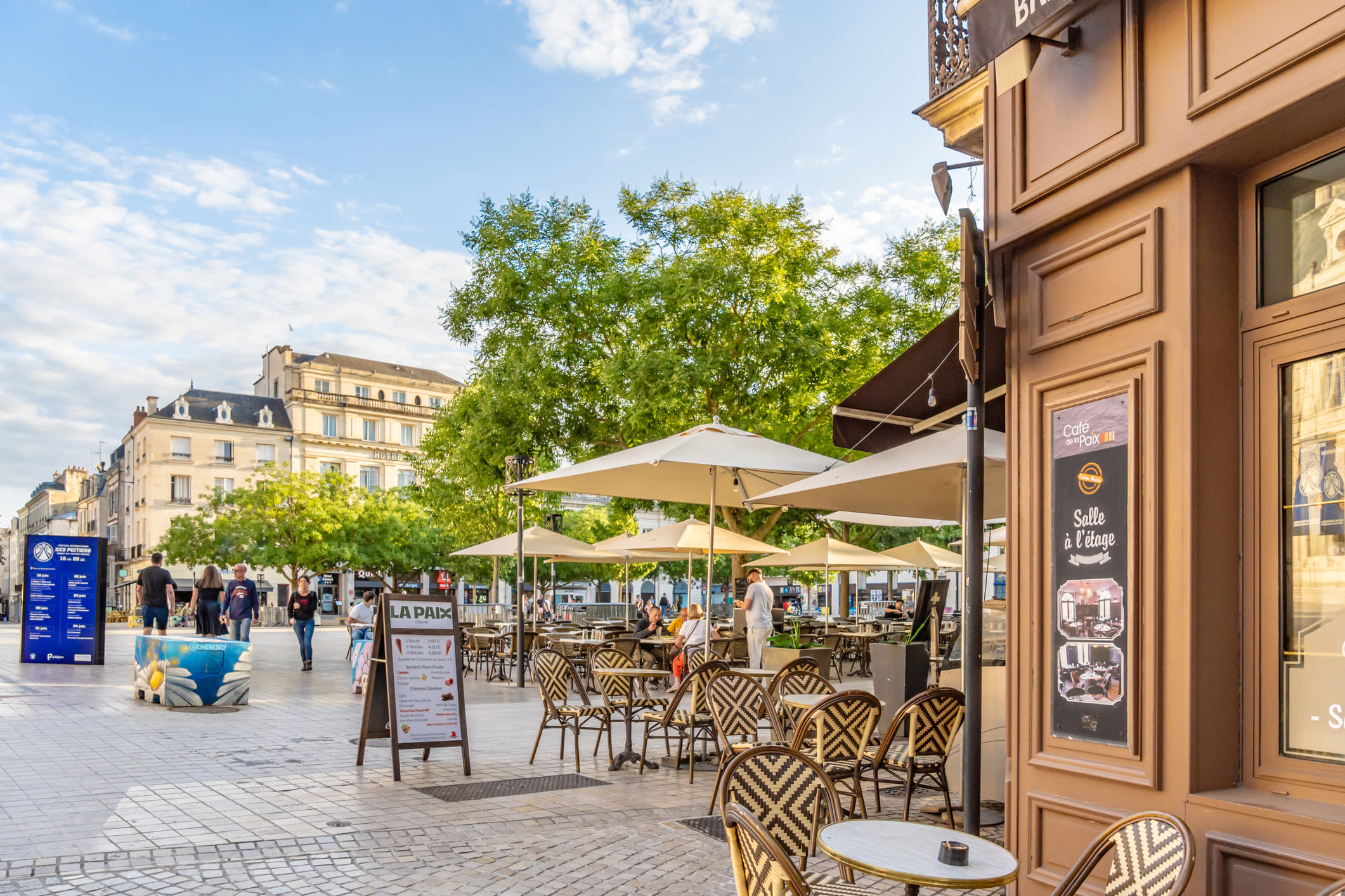 vue bar terrasse centre ville poitiers