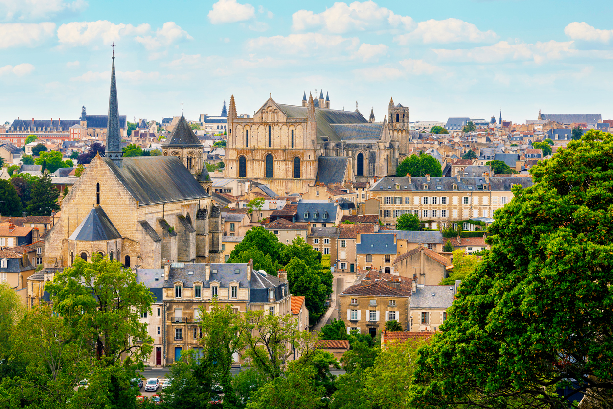 vue panoramique ville Poitiers